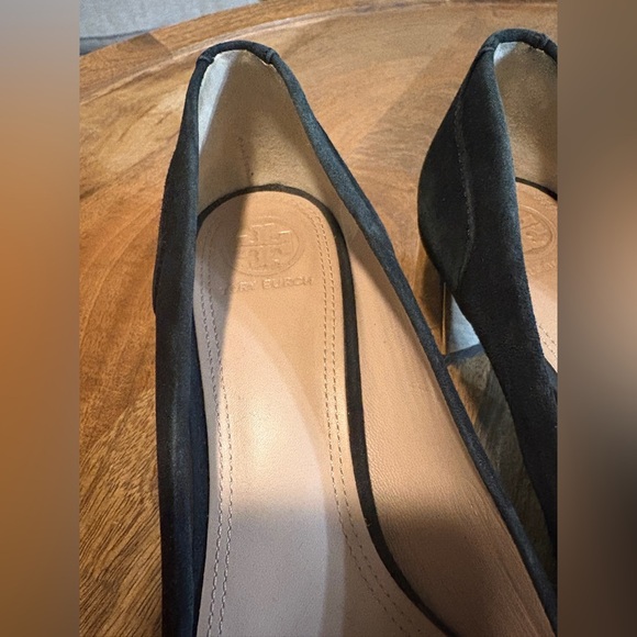 Tory Burch Womens Evelyn Suede Pumps Shoes Block Heel Gold Tone Black Size 7.5M - Picture 7 of 8